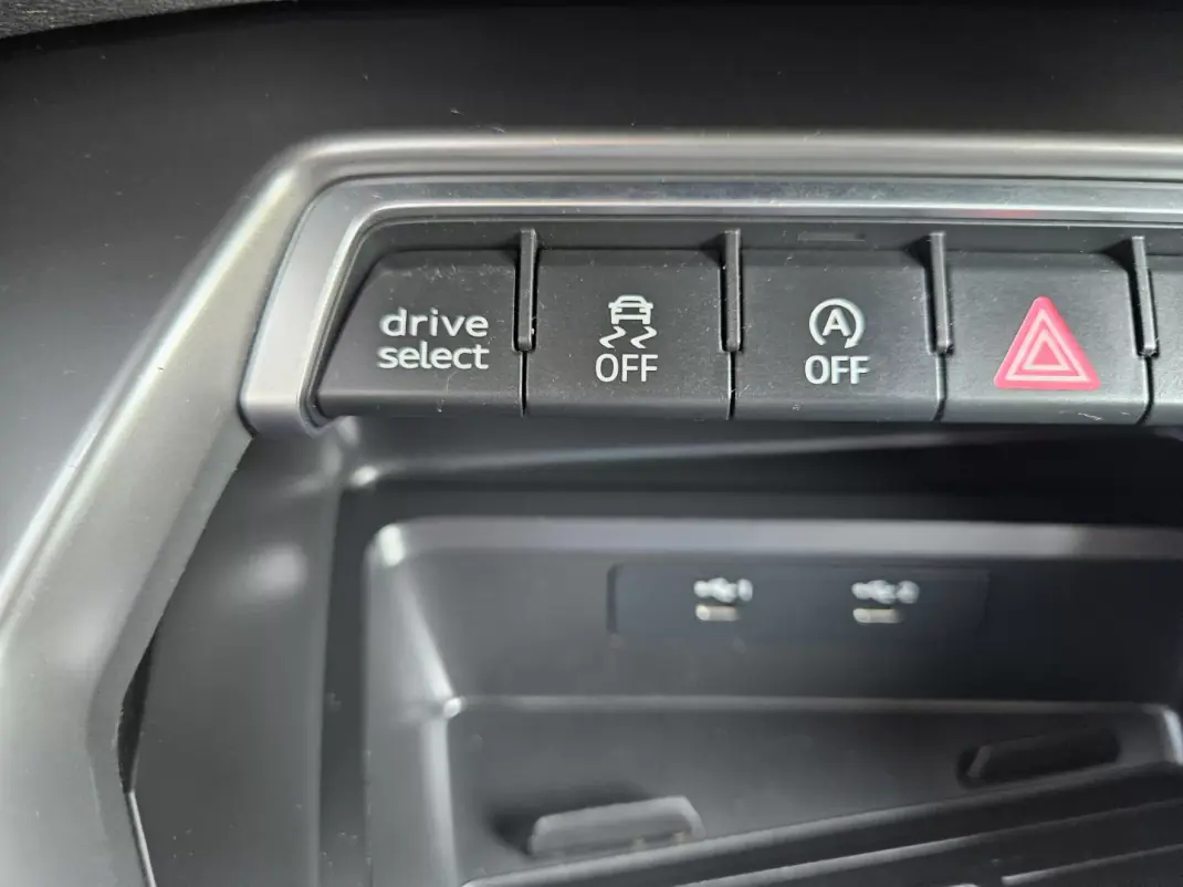 Audi A3 Sportback 2021 - 22900 EUR, 150000 km - 150000km - foto 36 de 42