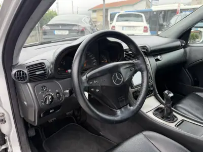 Mercedes-Benz C 220 2001 — foto 4 de 34