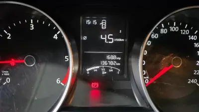 Volkswagen Polo 2014 - 10990 EUR, 136000 km - AUTO.MOTO.pt - 136000km - foto 7 de 31