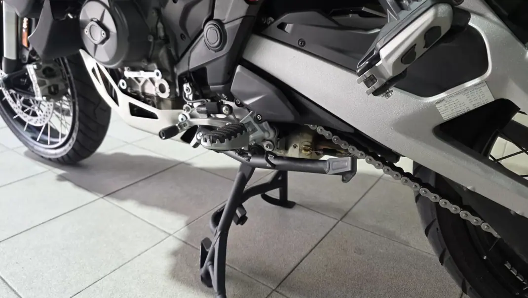 Ducati Multistrada 1260 Enduro 2024 - 28500 EUR, 3867 km - AUTO.MOTO.pt - 3867km - foto 17 de 27