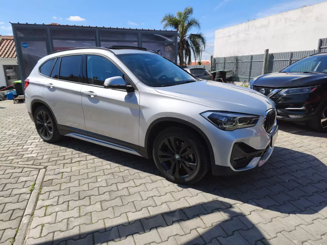 BMW X1 2020 - 27900 EUR, 94000 km - AUTO.MOTO.pt - 94000km - foto 1 de 21
