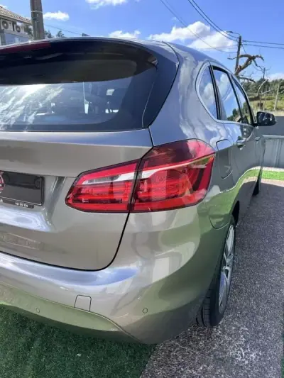 BMW 218 Active Tourer 2014 - 13900 EUR, 150000 km - AUTO.MOTO.pt - 150000km - foto 15 de 60