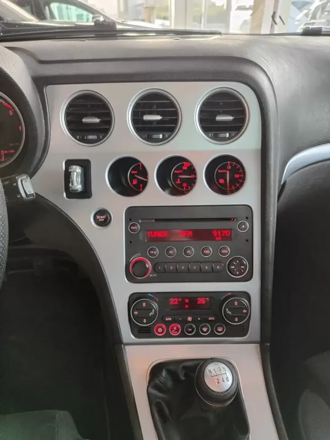 Alfa Romeo 159 Sportwagon 2008 - 7250 EUR, 221050 km - AUTO.MOTO.pt - 221050km - foto 33 de 37