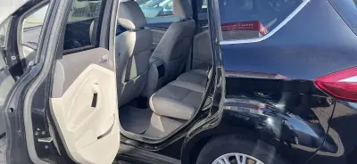 Ford C-Max 2012 - 11600 EUR, 170350 km - AUTO.MOTO.pt - 170350km - foto 13 de 15