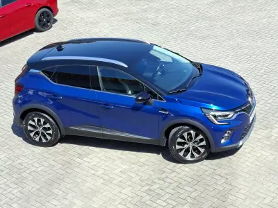 Renault Captur 2022 - 17750 EUR, 60500 km - AUTO.MOTO.pt - 60500km - foto 13 de 29