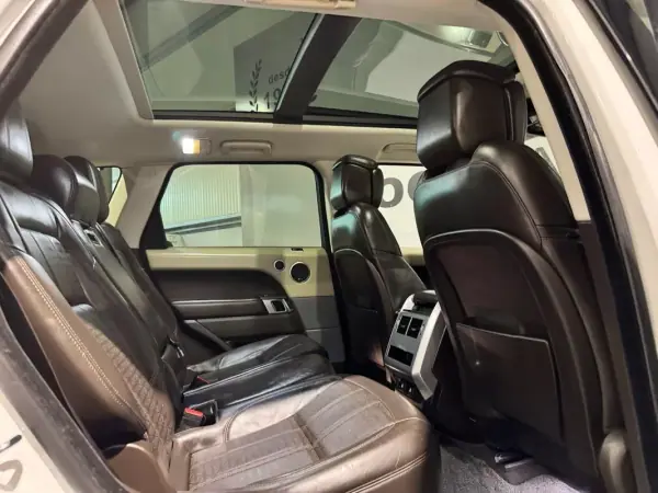 Land Rover Range Rover Sport 2019 - 44750 EUR, 110700 km - AUTO.MOTO.pt - 110700km - foto 42 de 60