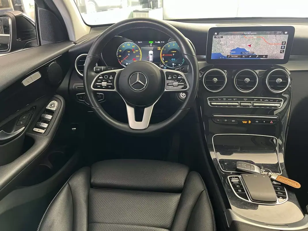 Mercedes-Benz GLC 300 2020 - 39800 EUR, 72985 km - 72985km - foto 9 de 25