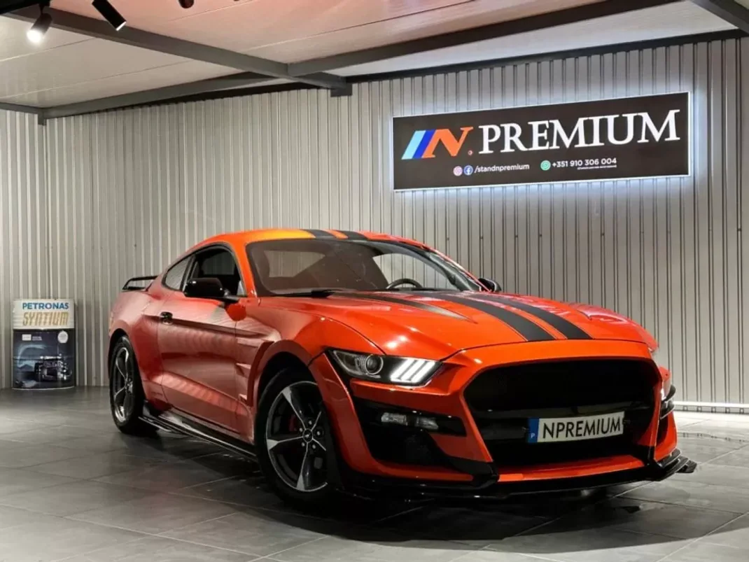 Ford Mustang 2015 - 49990 EUR, 122000 km - AUTO.MOTO.pt - 122000km - foto 16 de 54