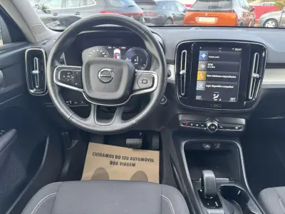 Volvo XC 40 2021 - 24500 EUR, 121000 km - AUTO.MOTO.pt - 121000km - foto 9 de 42
