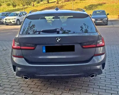 BMW 320 2020 - 31000 EUR, 130000 km - AUTO.MOTO.pt - 130000km - foto 6 de 42