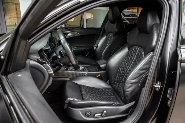 Audi RS6 Avant 2013 - 59900 EUR, 109461 km - AUTO.MOTO.pt - 109461km - foto 30 de 46