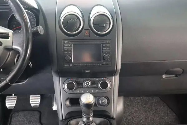 Nissan Qashqai 2013 - 12500 EUR, 167922 km - AUTO.MOTO.pt - 167922km - foto 21 de 26
