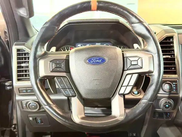 Ford F-150 2017 - 105900 EUR, 58000 km - AUTO.MOTO.pt - 58000km - foto 26 de 39