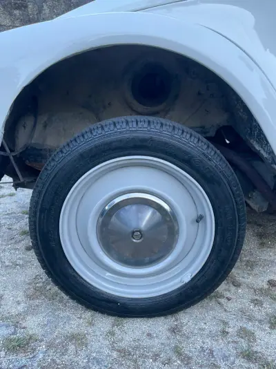 Citroën Dyane 1979 - 7900 EUR, 92000 km - AUTO.MOTO.pt - 92000km - foto 24 de 38