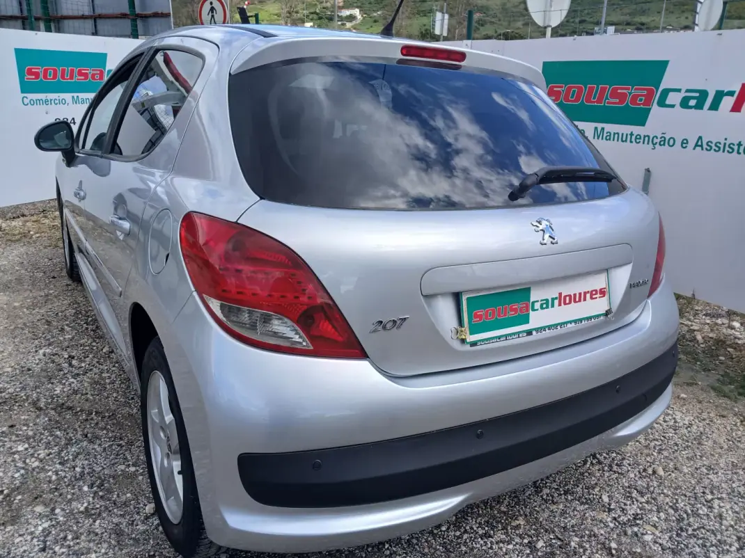 Peugeot 207 2012 - 5250 EUR, 180948 km - AUTO.MOTO.pt - 180948km - foto 14 de 28