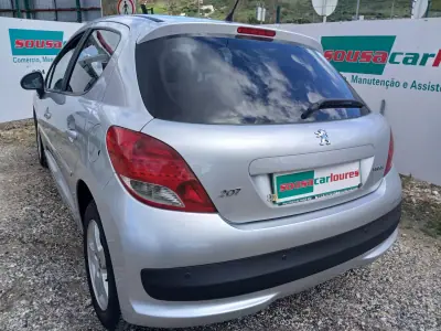 Peugeot 207 2012 - 5250 EUR, 180948 km - AUTO.MOTO.pt - 180948km - foto 14 de 28
