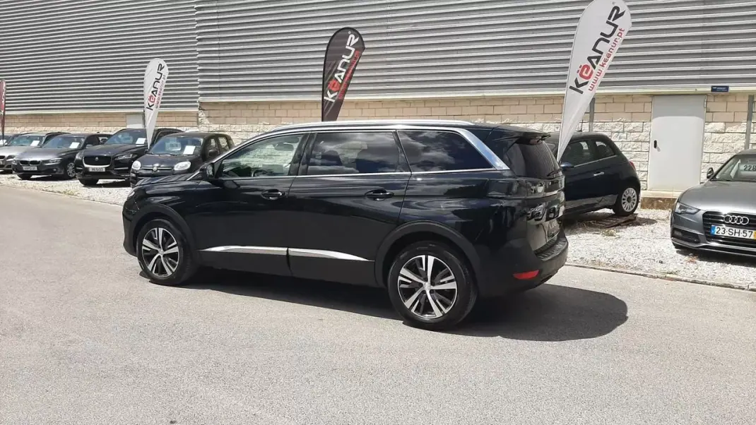 Peugeot 5008 2022 - 25490 EUR, 71410 km - AUTO.MOTO.pt - 71410km - foto 5 de 57
