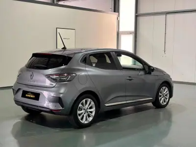 Renault Clio 2024 - 16750 EUR, 87235 km - 87235km - foto 6 de 18
