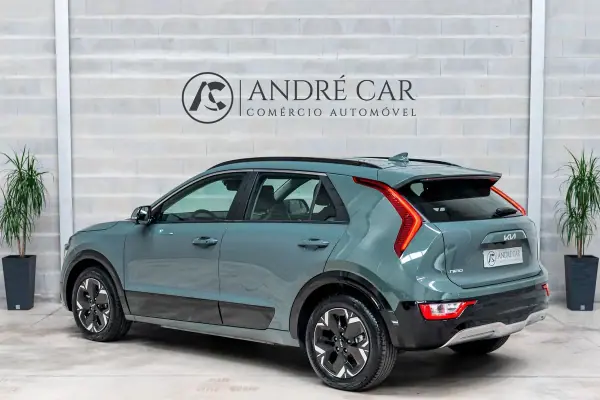 Kia e-Niro 2023 - 27950 EUR, 27488 km - AUTO.MOTO.pt - 27488km - foto 7 de 53