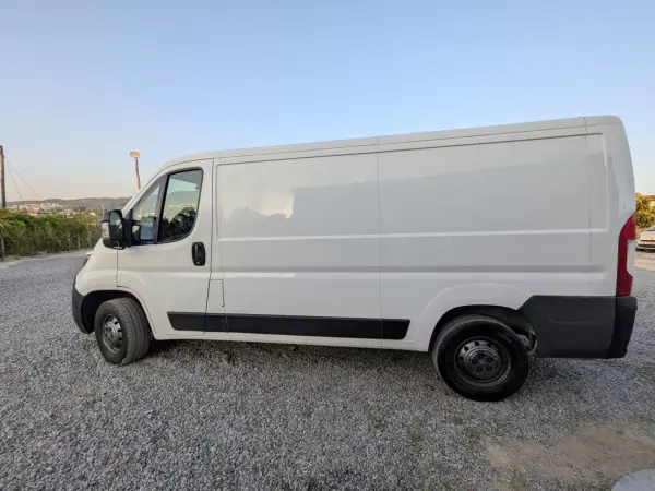 Citroën 2020 - 14990 EUR, 145000 km - AUTO.MOTO.pt - 145000km - foto 18 de 18