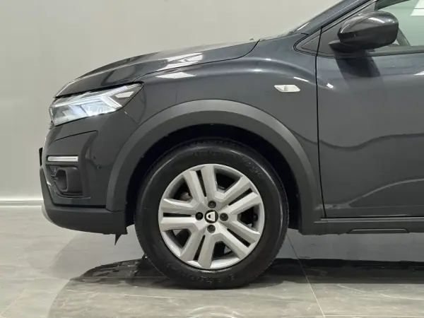 Dacia Sandero 2022 - 14890 EUR, 80000 km - AUTO.MOTO.pt - 80000km - foto 14 de 29