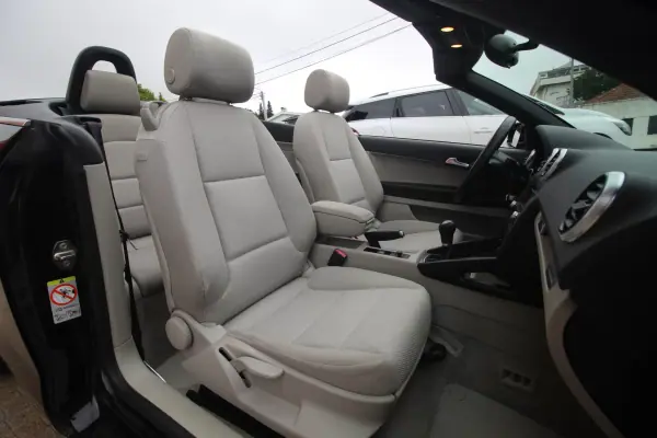 Audi A3 Cabrio 2010 - 11650 EUR, 117000 km - AUTO.MOTO.pt - 117000km - foto 19 de 25