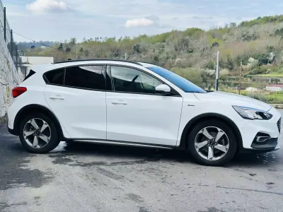 Ford Focus 2019 - 13990 EUR, 83000 km - AUTO.MOTO.pt - 83000km - foto 4 de 51