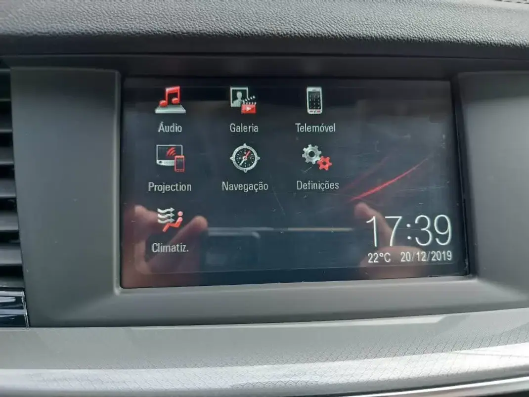 Opel Insignia Sports Tourer 2020 - 13000 EUR, 208000 km - 208000km - foto 14 de 19