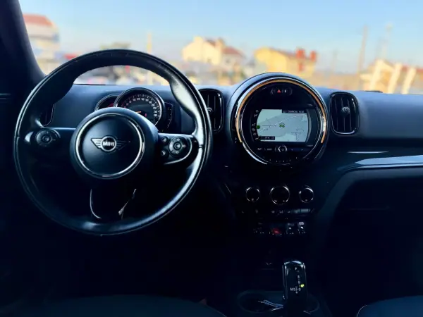 MINI Countryman 2019 - 24450 EUR, 79000 km - AUTO.MOTO.pt - 79000km - foto 15 de 31