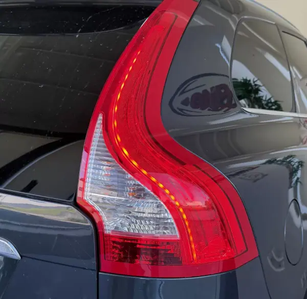 Volvo XC 60 2017 - 21499 EUR, 132121 km - AUTO.MOTO.pt - 132121km - foto 7 de 28