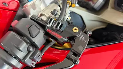 Ducati Panigale R 2020 - 32990 EUR, 8946 km - AUTO.MOTO.pt - 8946km - foto 13 de 18
