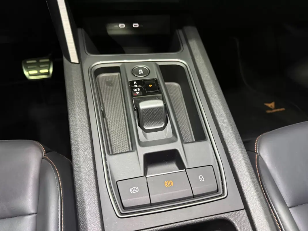 Cupra Formentor 2021 - 29900 EUR, 69200 km - AUTO.MOTO.pt - 69200km - foto 30 de 37