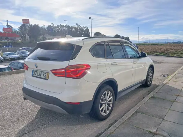 BMW X1 2018 - 18750 EUR, 225000 km - AUTO.MOTO.pt - 225000km - foto 5 de 27