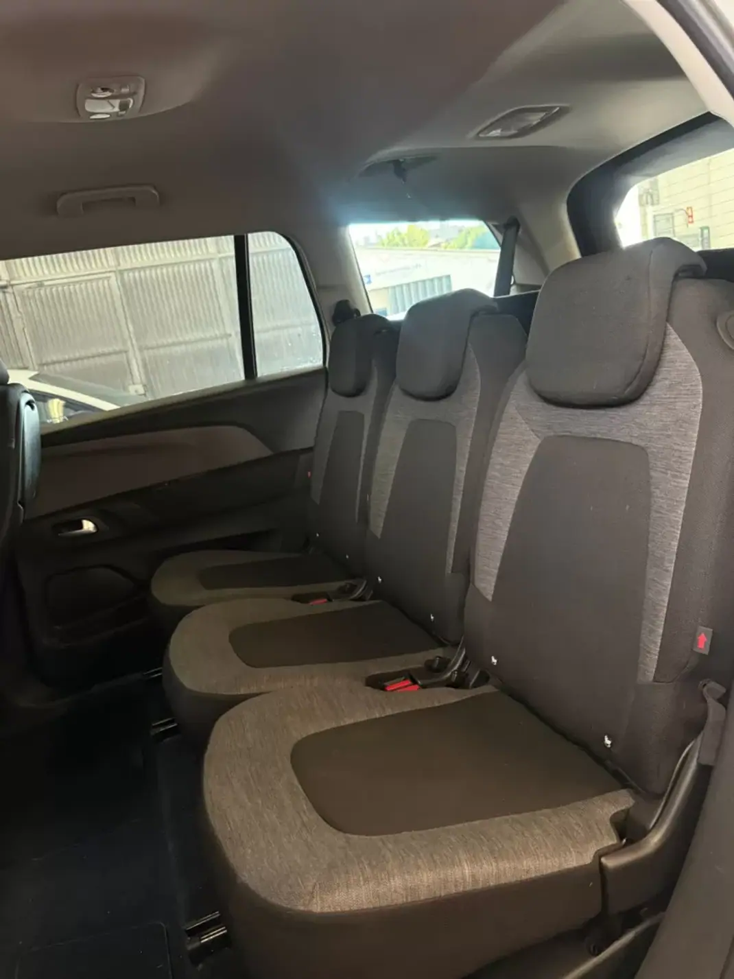 Citroën C4 Grand Picasso 2018 - 14900 EUR, 161000 km - 161000km - foto 9 de 10