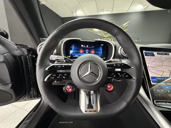 Mercedes-Benz AMG GT 2025 - 140000 EUR, 8886 km - AUTO.MOTO.pt - 8886km - foto 33 de 74