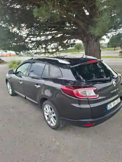 Renault Mégane Sport Tourer 2009 - 3750 EUR, 346000 km - AUTO.MOTO.pt - 346000km - foto 3 de 14