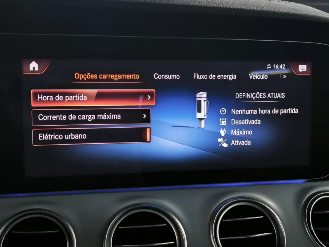 Mercedes-Benz E 300 2022 - 35950 EUR, 122245 km - AUTO.MOTO.pt - 122245km - foto 27 de 43