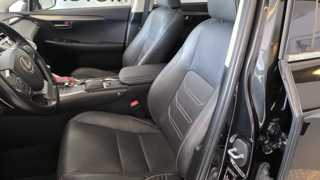Lexus NX 300h 2018 - 31900 EUR, 78634 km - AUTO.MOTO.pt - 78634km - foto 40 de 65