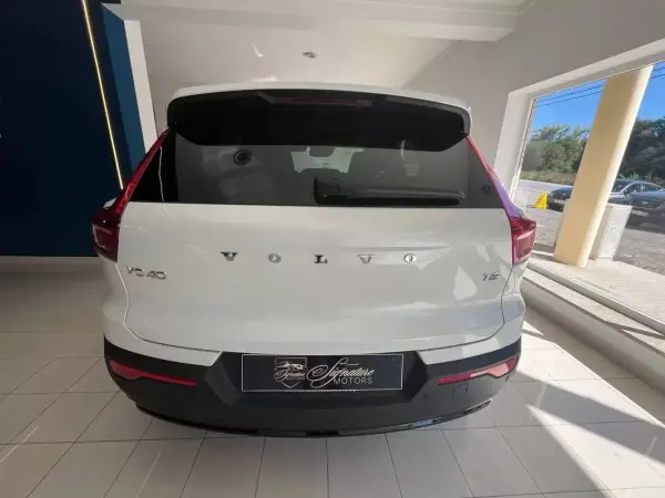 Volvo XC 40 2023 - 36900 EUR, 26000 km - AUTO.MOTO.pt - 26000km - foto 20 de 22
