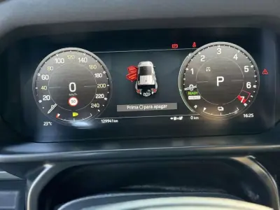 Land Rover Defender 2023 - 74999 EUR, 129000 km - AUTO.MOTO.pt - 129000km - foto 12 de 39