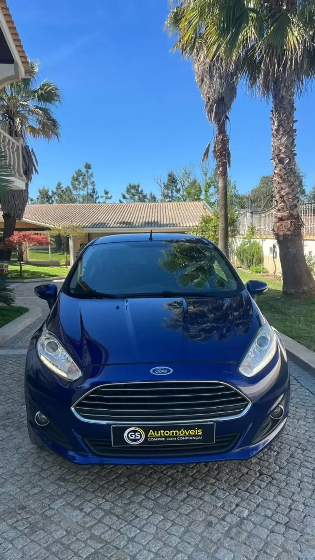 Ford Fiesta 2015 - 7990 EUR, 144693 km - AUTO.MOTO.pt - 144693km - foto 8 de 17