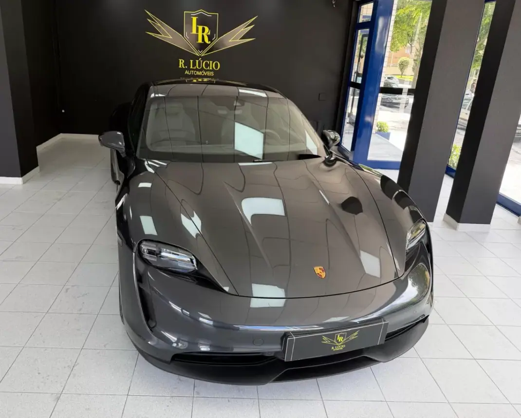 Porsche Taycan 2023 - 69000 EUR, 84534 km - AUTO.MOTO.pt - 84534km - foto 3 de 39