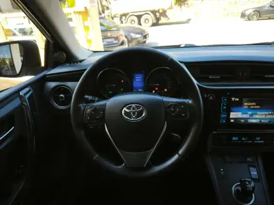 Toyota Auris 2016 - 14900 EUR, 160000 km - AUTO.MOTO.pt - 160000km - foto 31 de 34