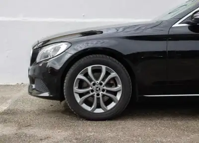 Mercedes-Benz C 220 2017 - 22750 EUR, 192000 km - AUTO.MOTO.pt - 192000km - foto 9 de 40