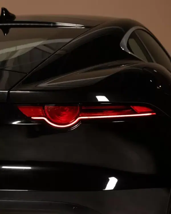 Jaguar F-Type 2018 - 45950 EUR, 78000 km - AUTO.MOTO.pt - 78000km - foto 9 de 31