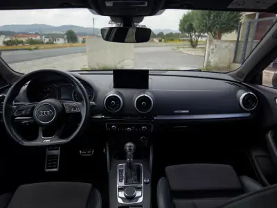Audi A3 Sportback 2017 - 18990 EUR, 164000 km - AUTO.MOTO.pt - 164000km - foto 12 de 33