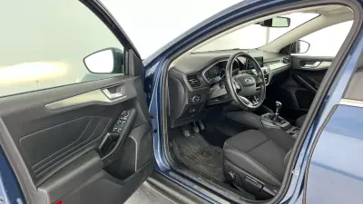 Ford Focus SW 2018 - 11999 EUR, 96051 km - AUTO.MOTO.pt - 96051km - foto 12 de 21