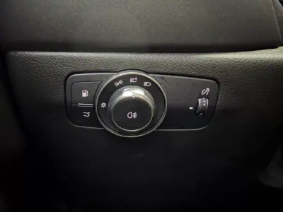 Alfa Romeo Tonale 2023 - 32950 EUR, 43871 km - AUTO.MOTO.pt - 43871km - foto 35 de 52