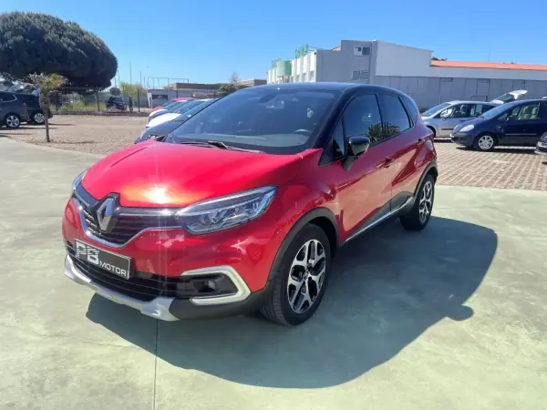 Renault Captur 2019 - 19250 EUR, 86490 km - AUTO.MOTO.pt - 86490km - foto 6 de 10