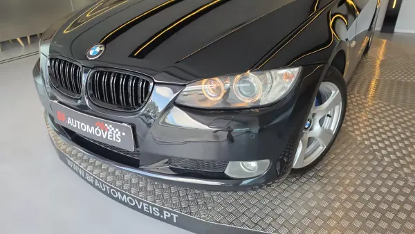 BMW 320 2007 - 10900 EUR, 279640 km - AUTO.MOTO.pt - 279640km - foto 26 de 56